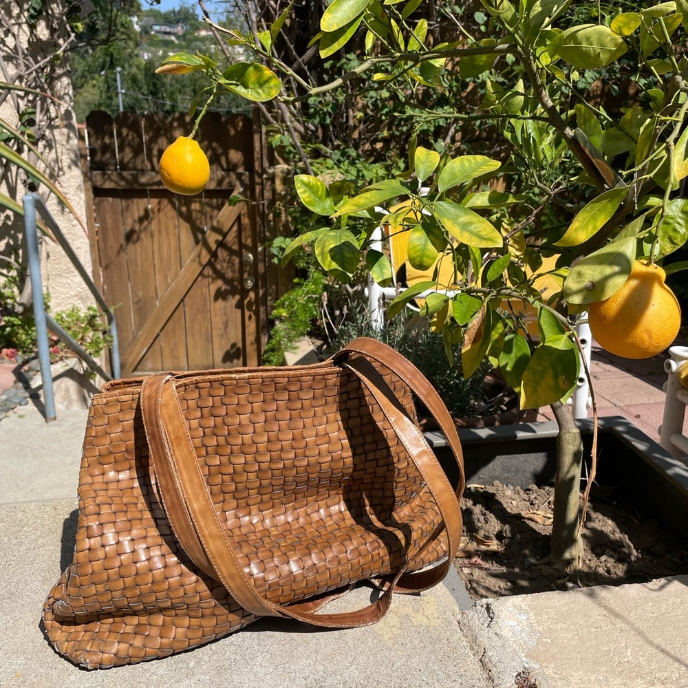 Vintage woven leather shoulder bag